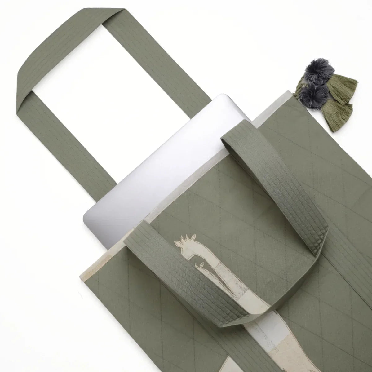 Perfect for Gallery Visits, Day Trips & Cafes – Gond Totes in Action