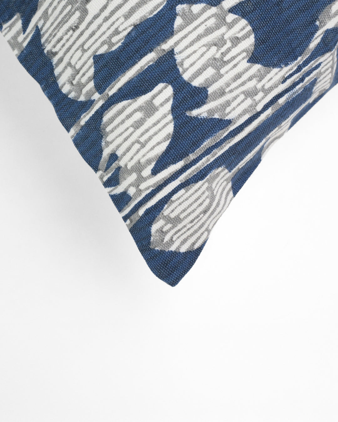 Nature's Canvas Botanical Cushion Cover