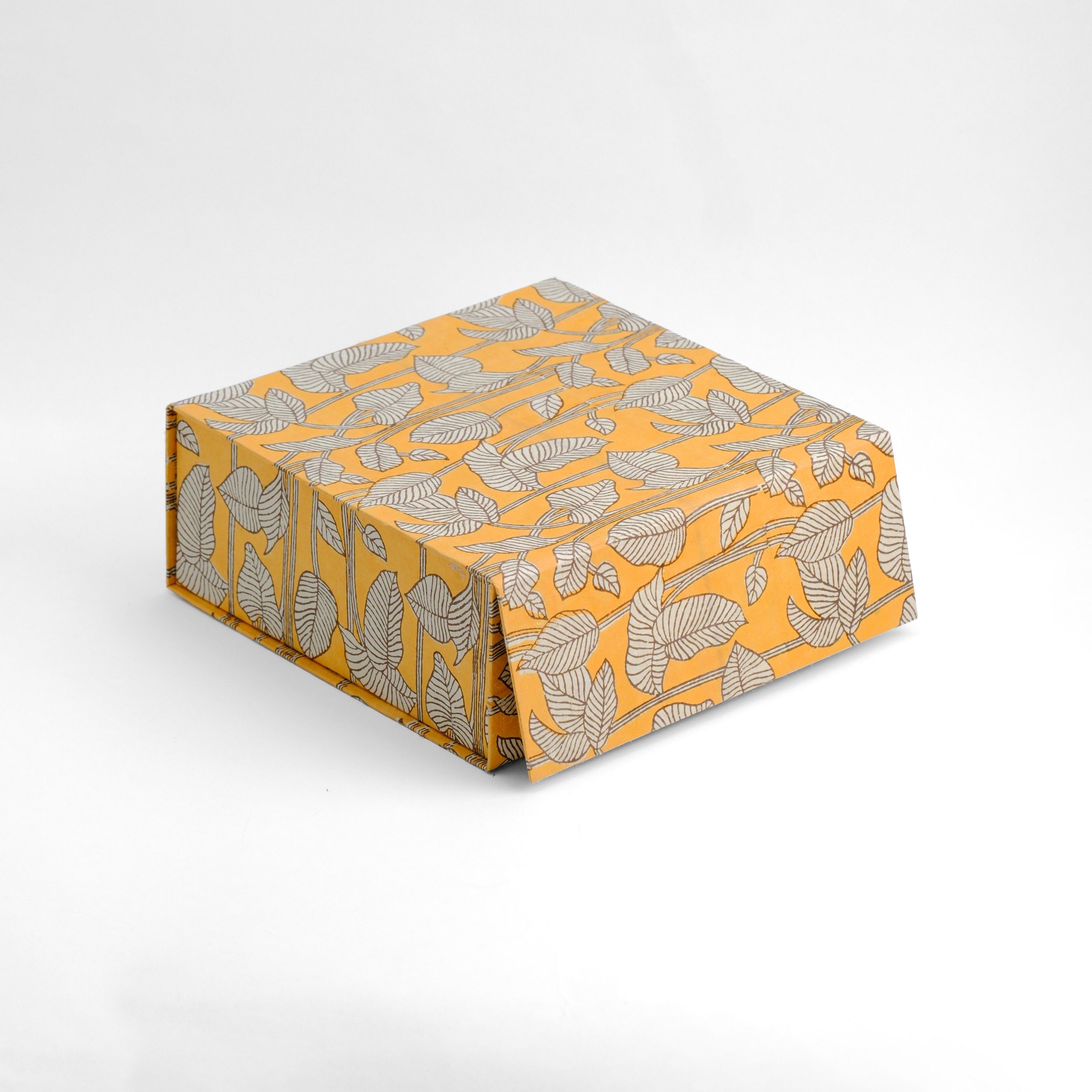 Gift Box - Yellow Nature's Canvas