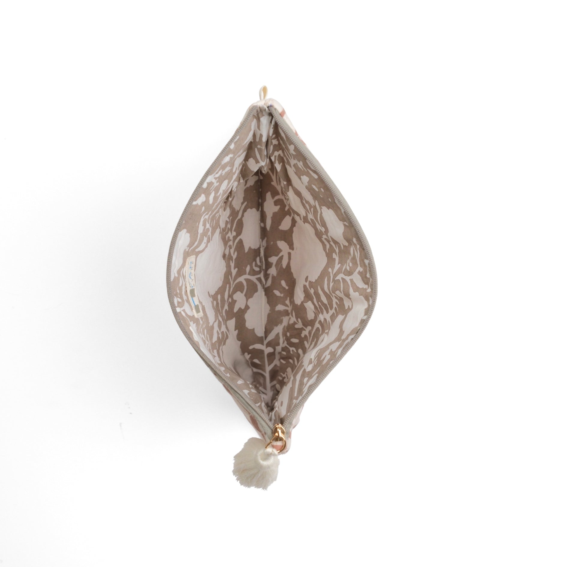 Polo Mocha Mousse - Cable Pouch