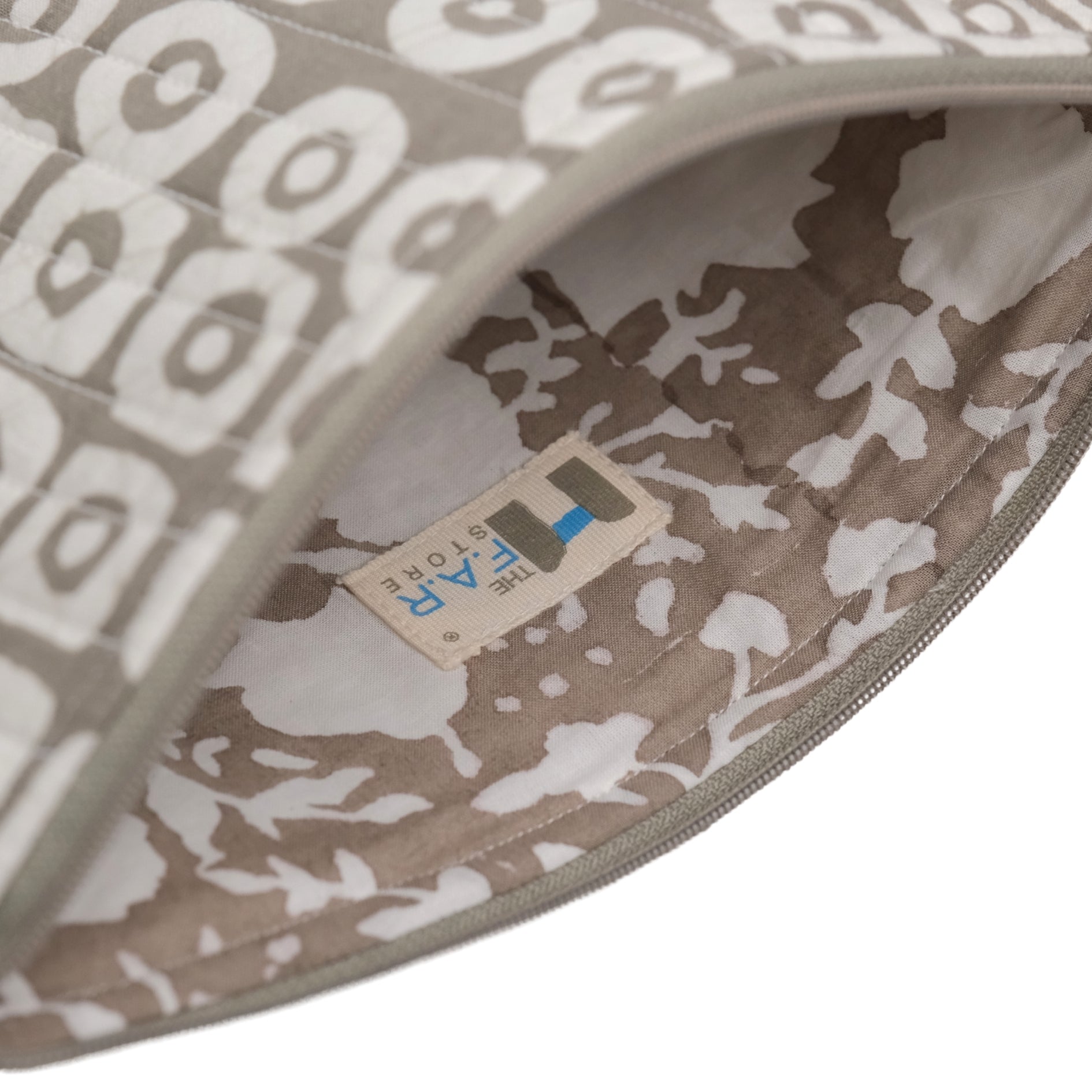 Polo Beige - Cable Pouch