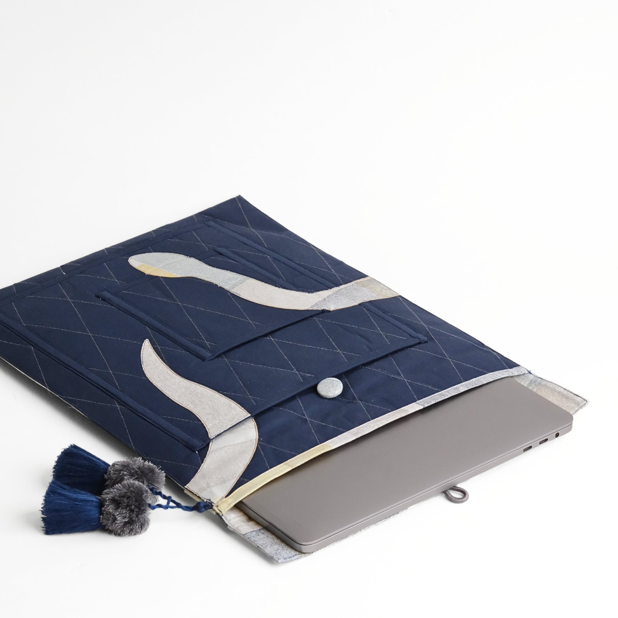 Gond Folk Snake - Blue Laptop Sleeve