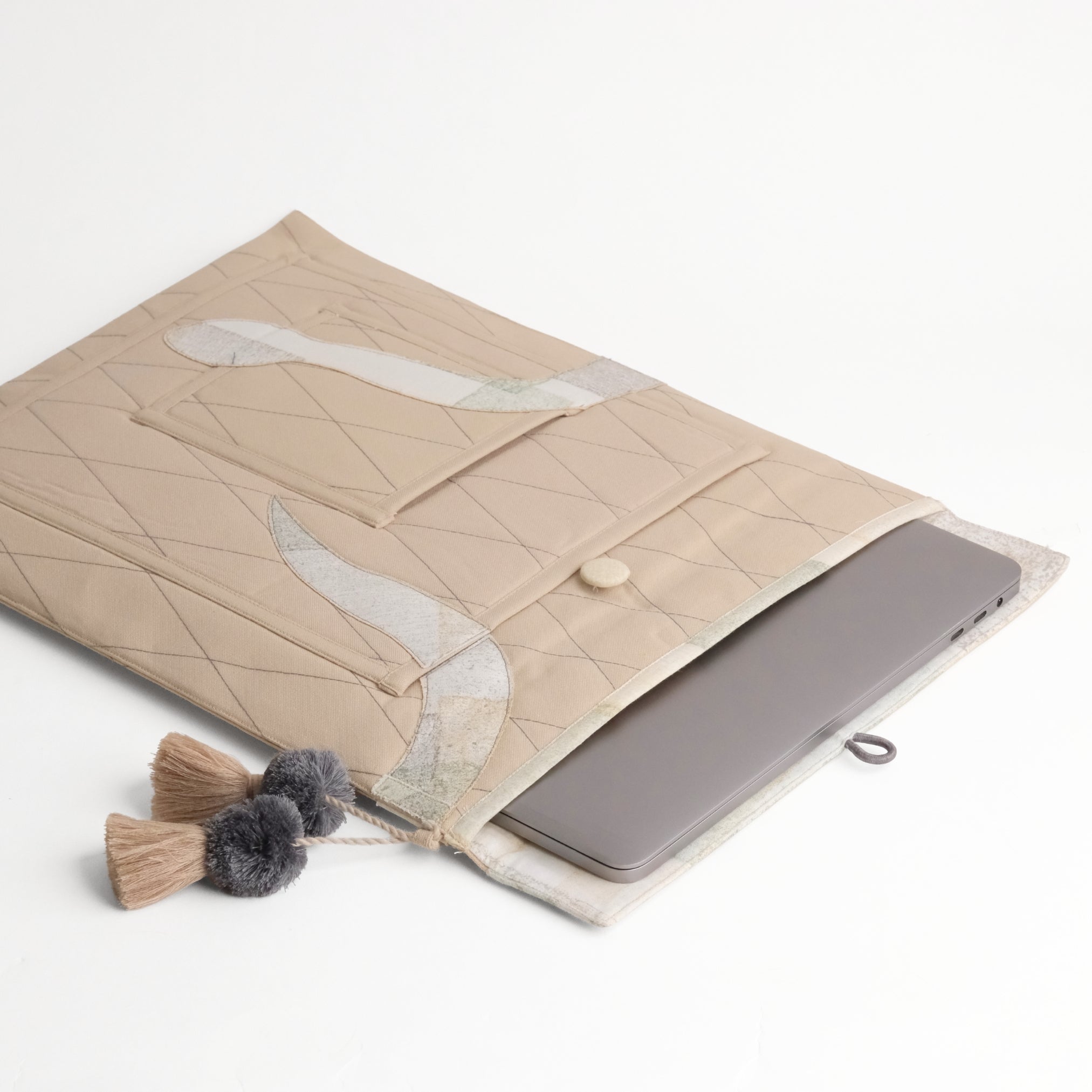 Gond Folk Snake - Beige Laptop Sleeve