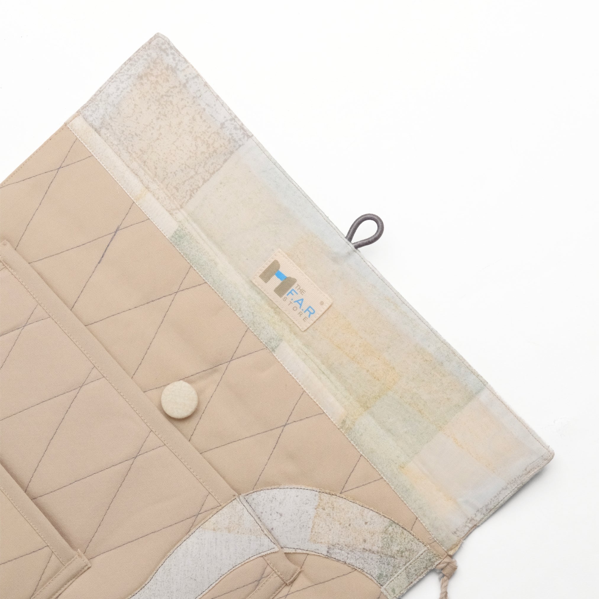Gond Folk Snake - Beige Laptop Sleeve