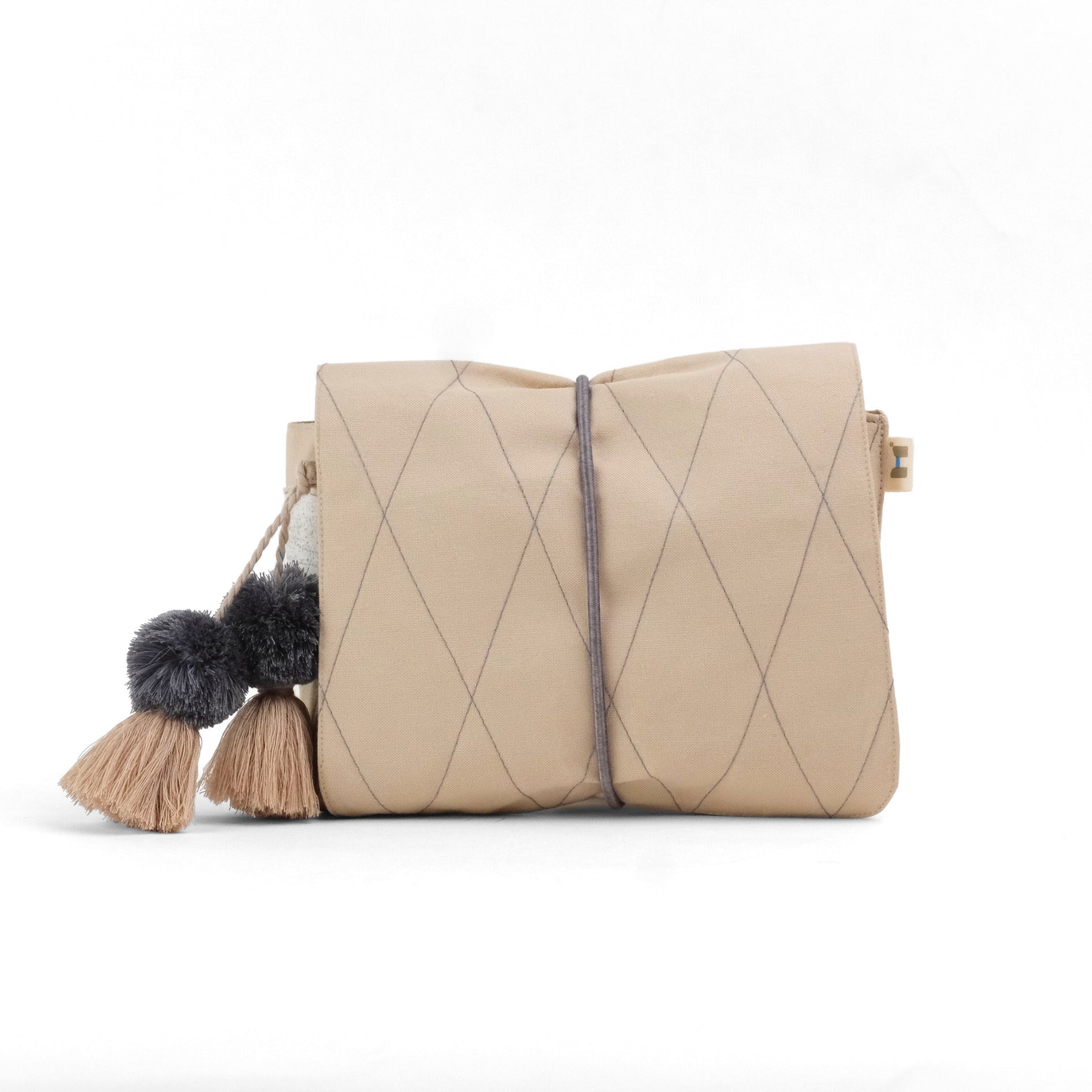 Gond Folk Bear - Beige Cable Pouch