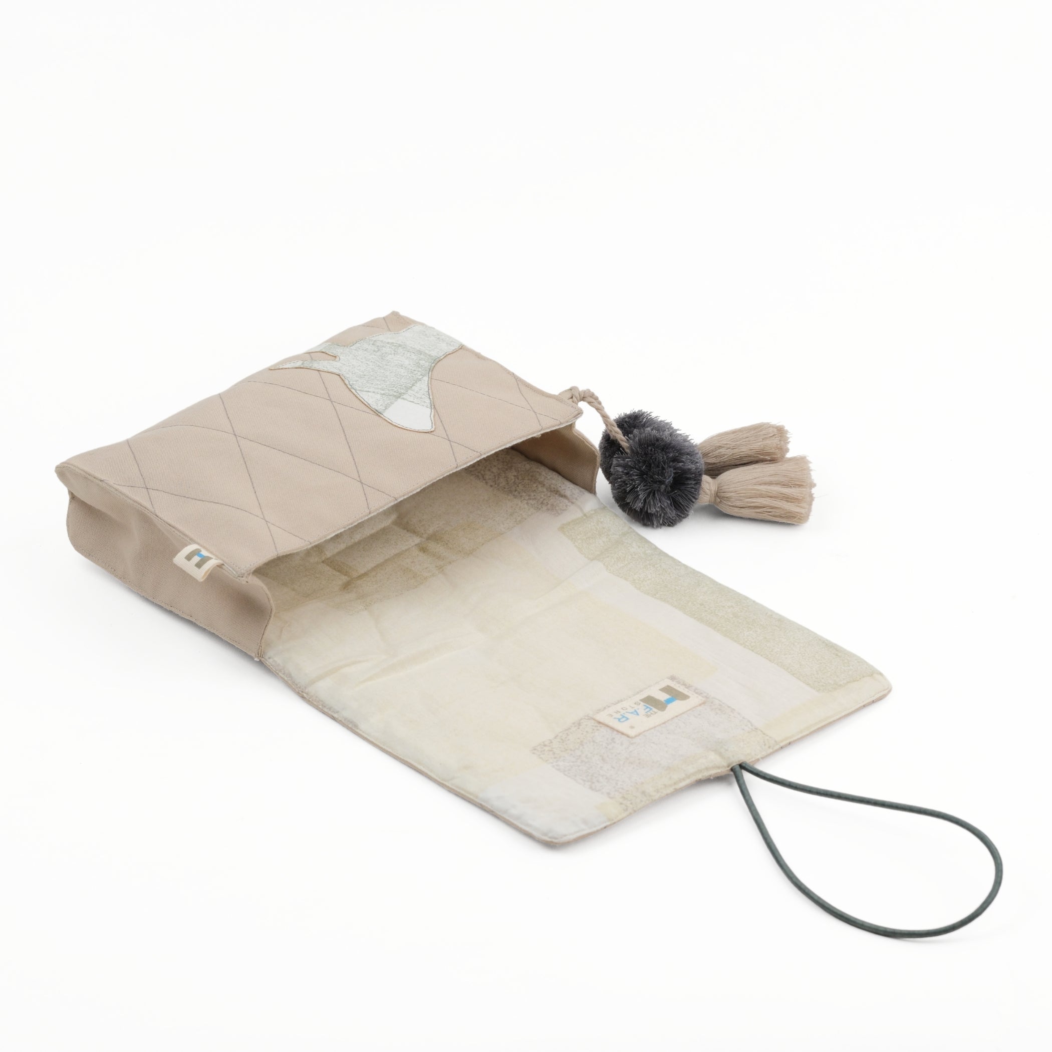 Gond Folk Whale - Beige Cable Pouch