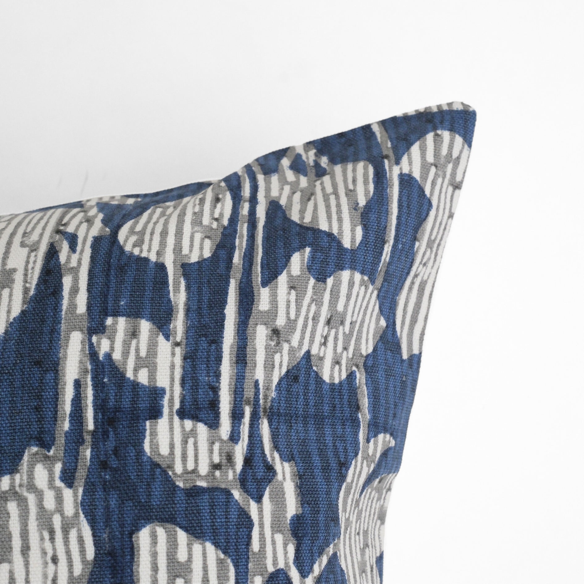 Nature's Canvas Botanical Cushion Cover