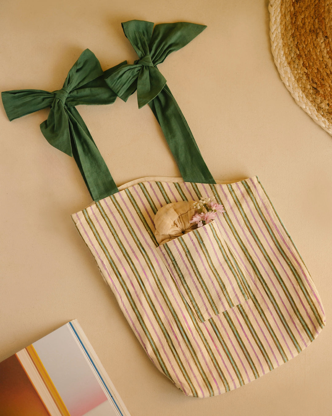 Reversible Bottle Green Bouquet Bag (L)