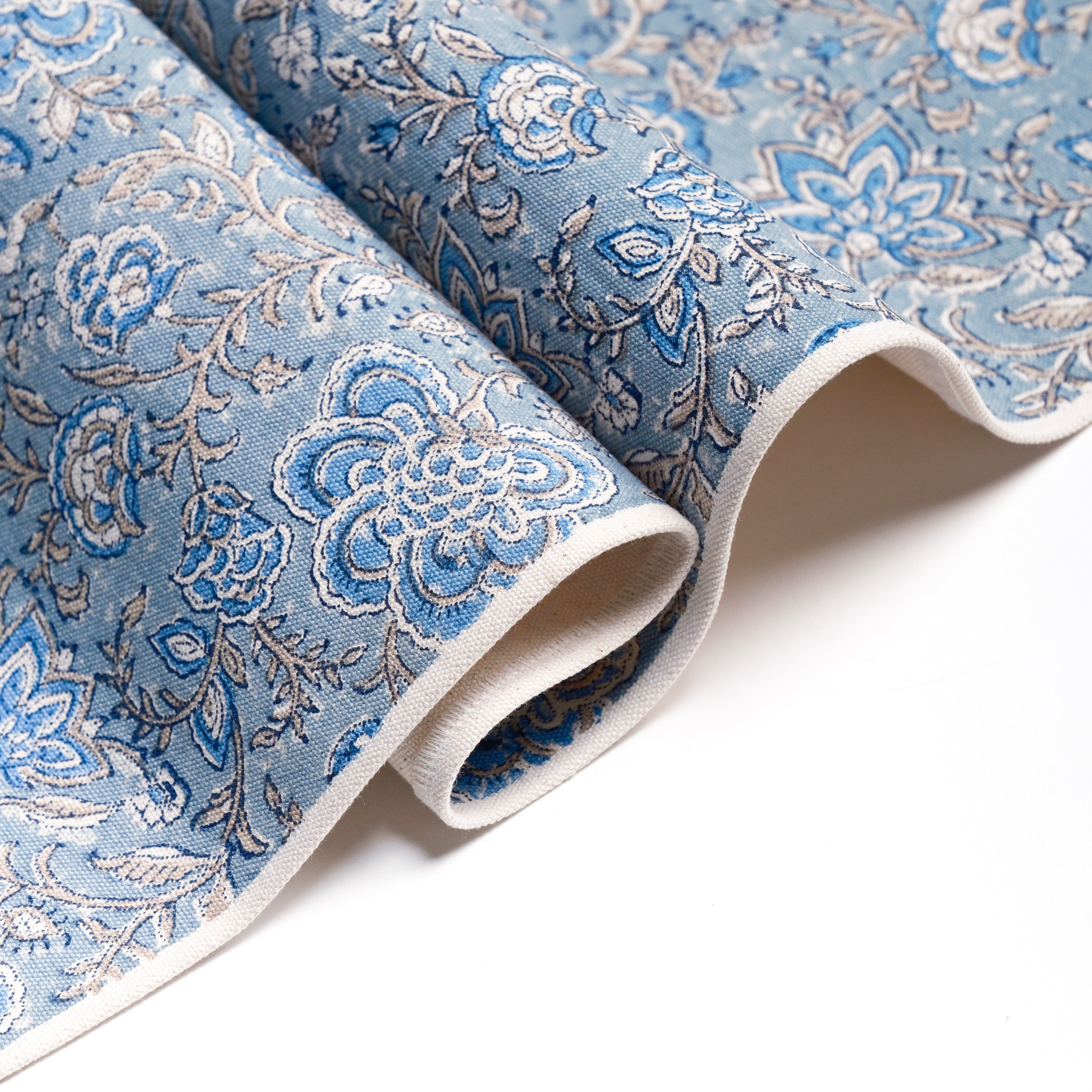 Garden Whispers - Table Runner