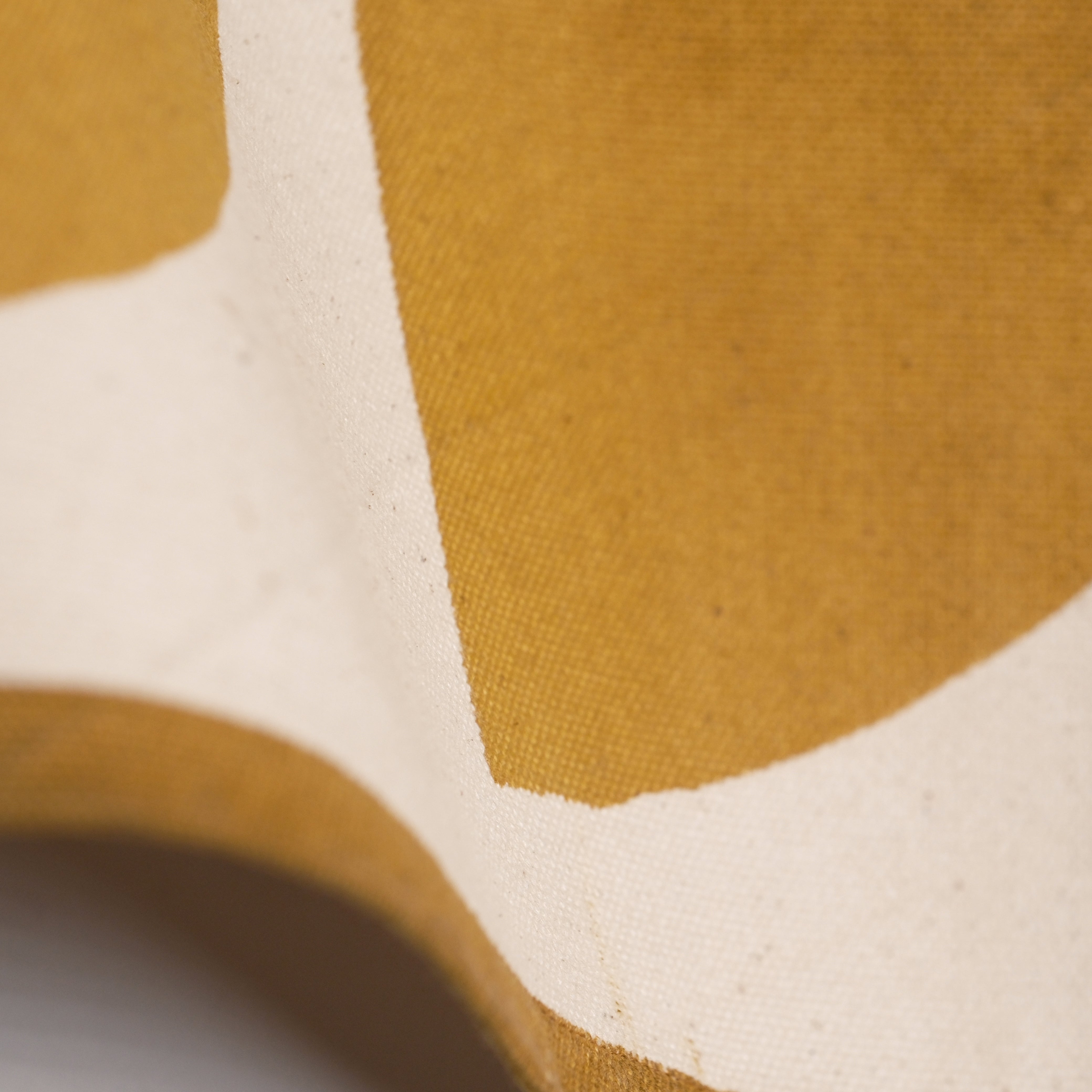 Urban Glow - Table Runner