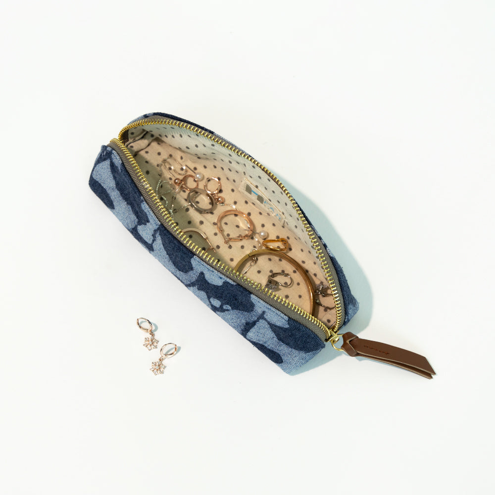 Nature's D-Shape Pouch