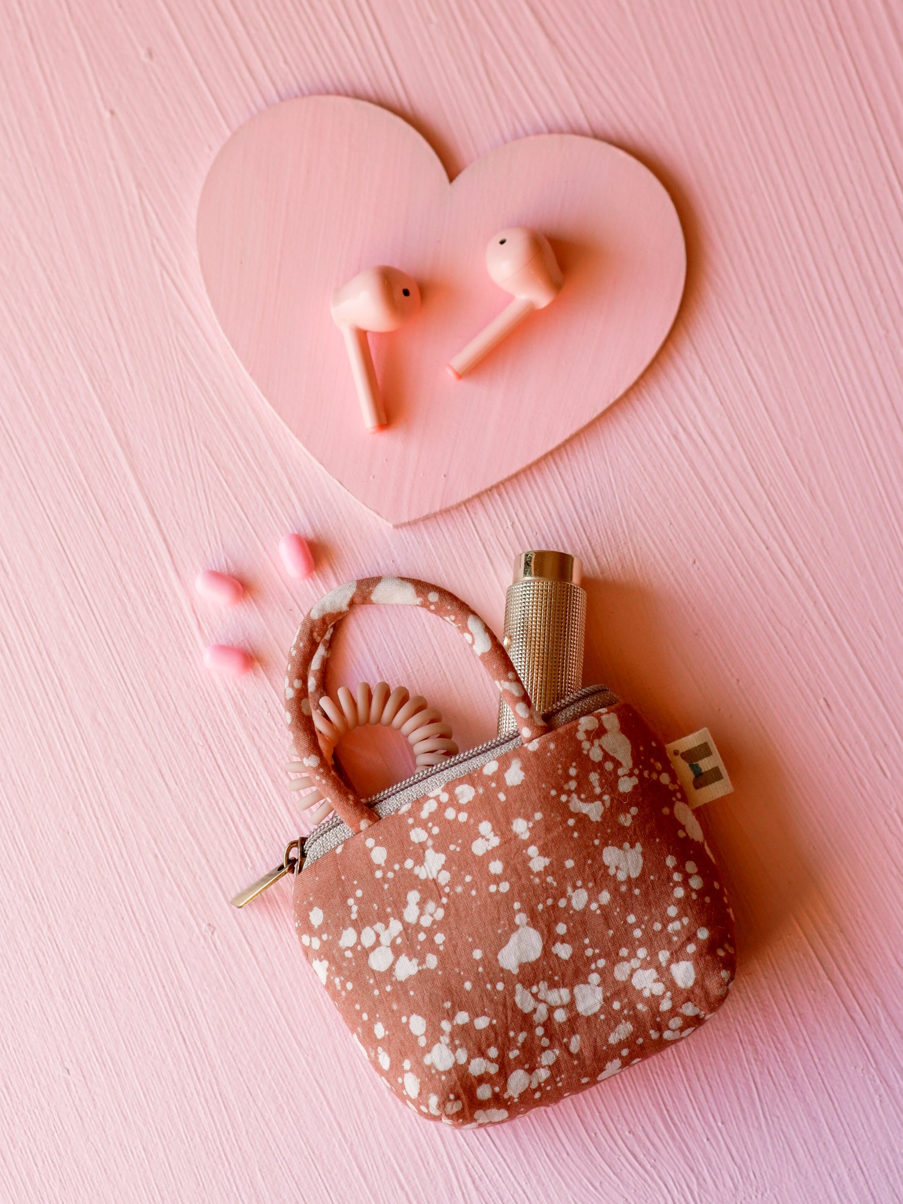 Mocha Mousse Stipples Miniature Essentials