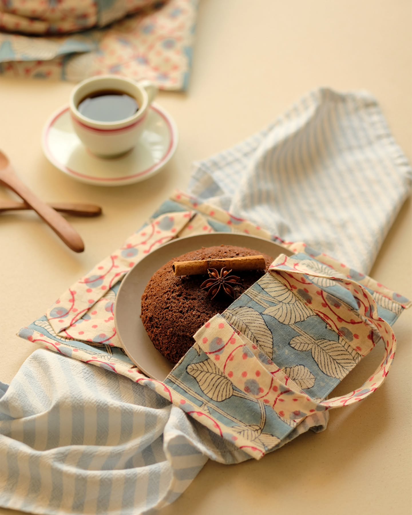 April-End Reset: Switching to Lighter Table Linens for Summer