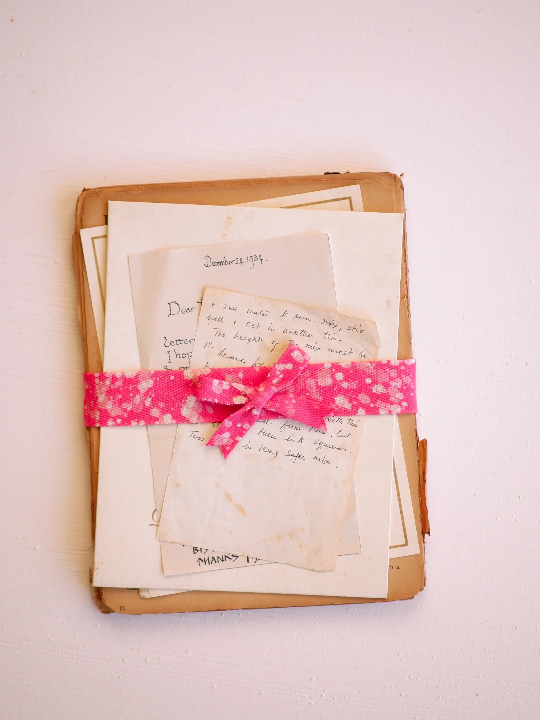 Valentine’s Gifting Done Right: Simple Wraps, Meaningful Gifts