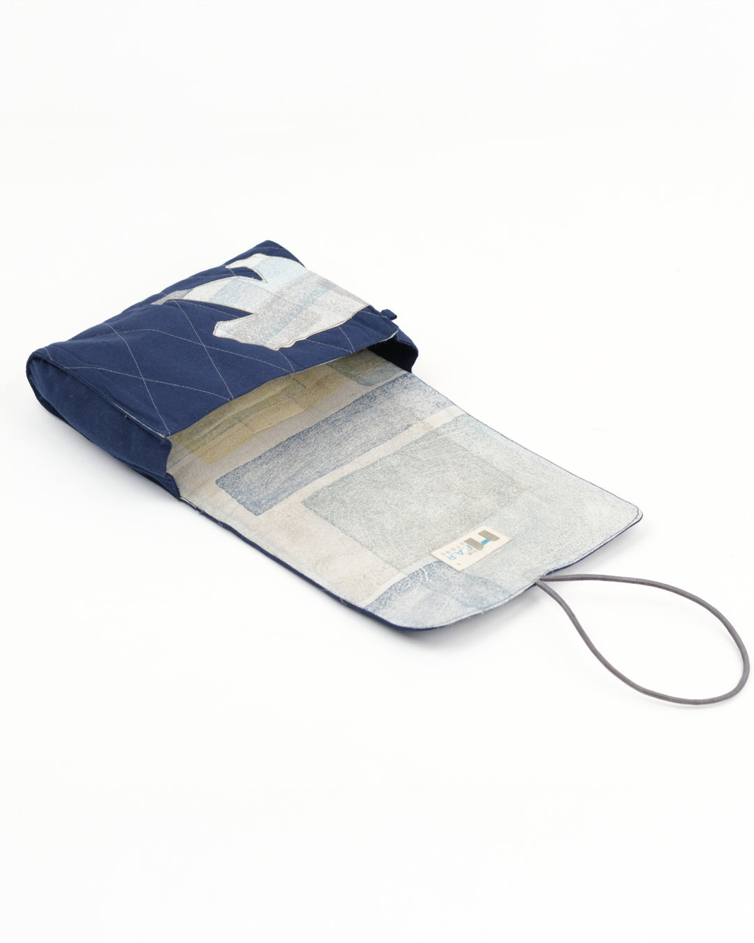 Gond Folk Bear - Blue Cable Pouch