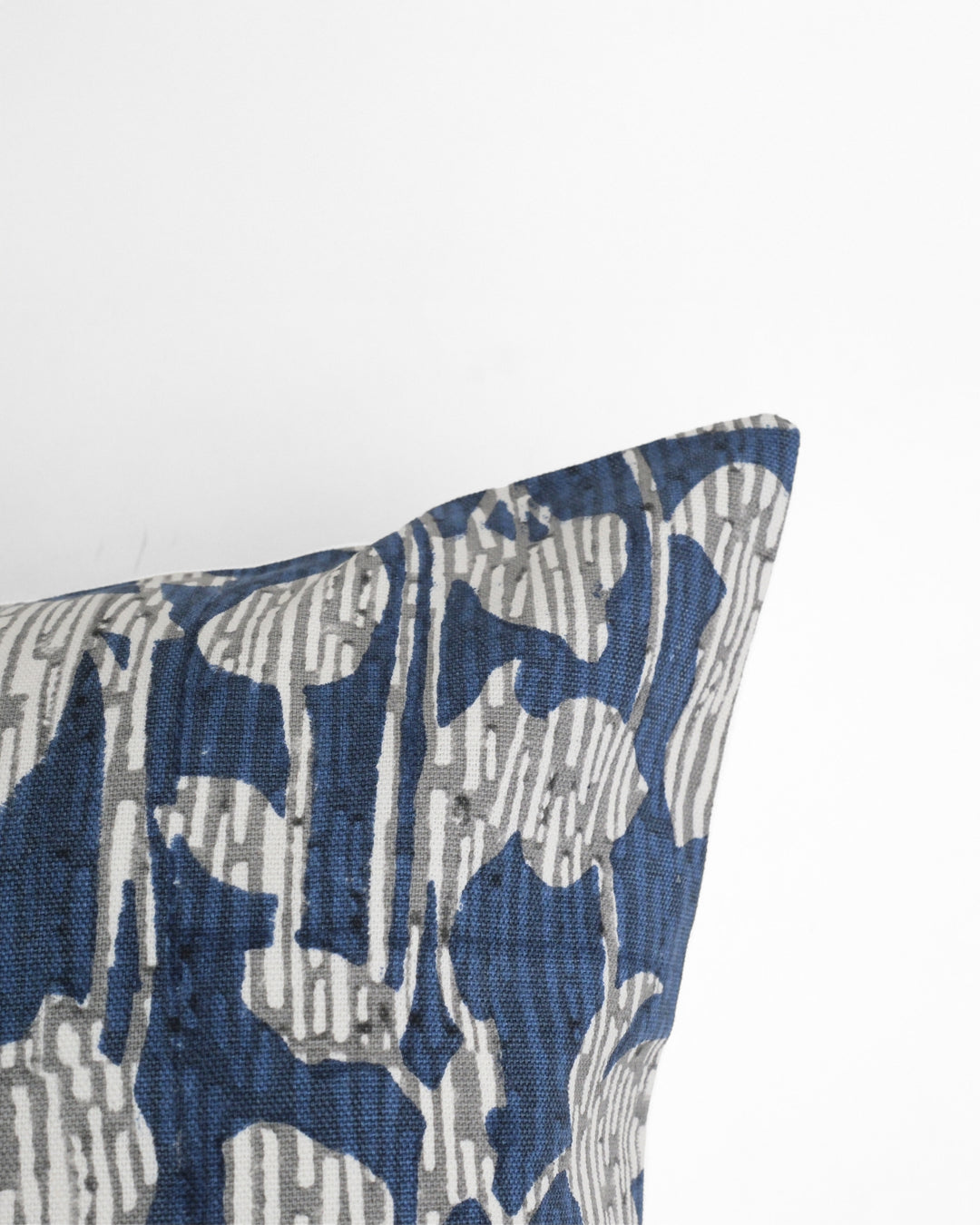 Nature's Canvas Botanical Cushion Cover
