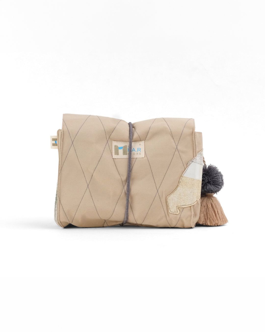 Gond Folk Bear - Beige Cable Pouch