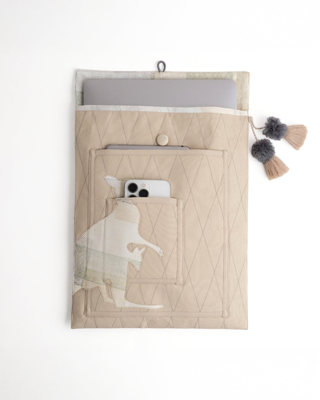 Gond Folk Kangaroo - Beige Laptop Sleeve