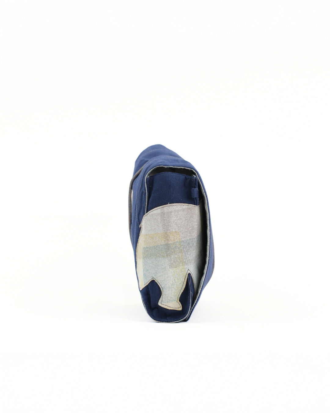 Gond Folk Bear - Blue Cable Pouch