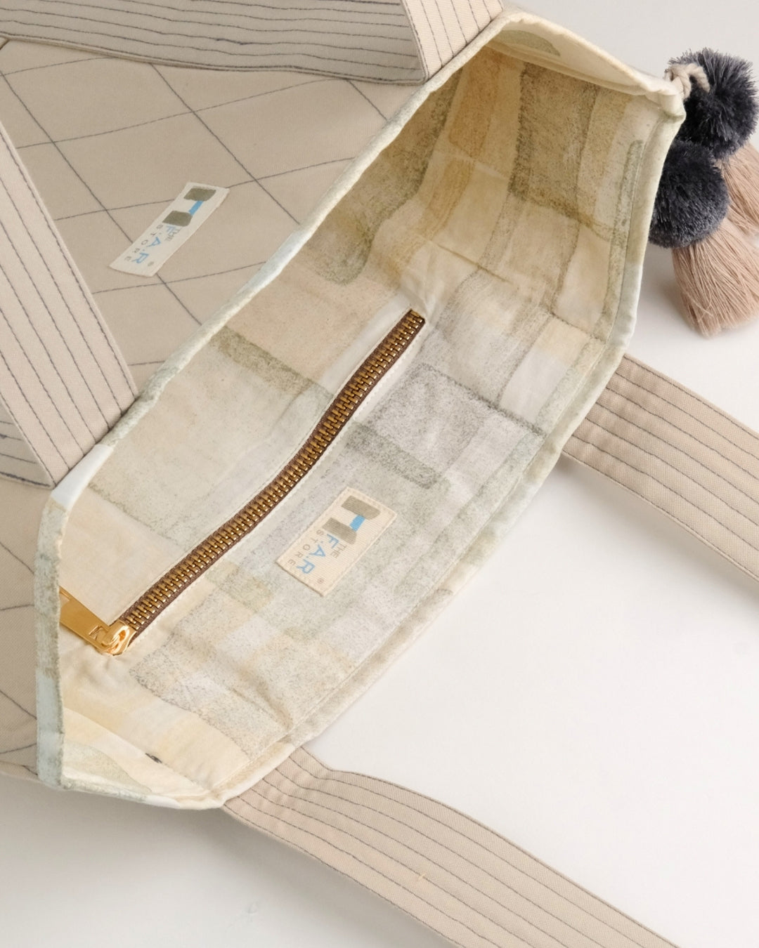 Gond Folk Deer - Beige Laptop Tote