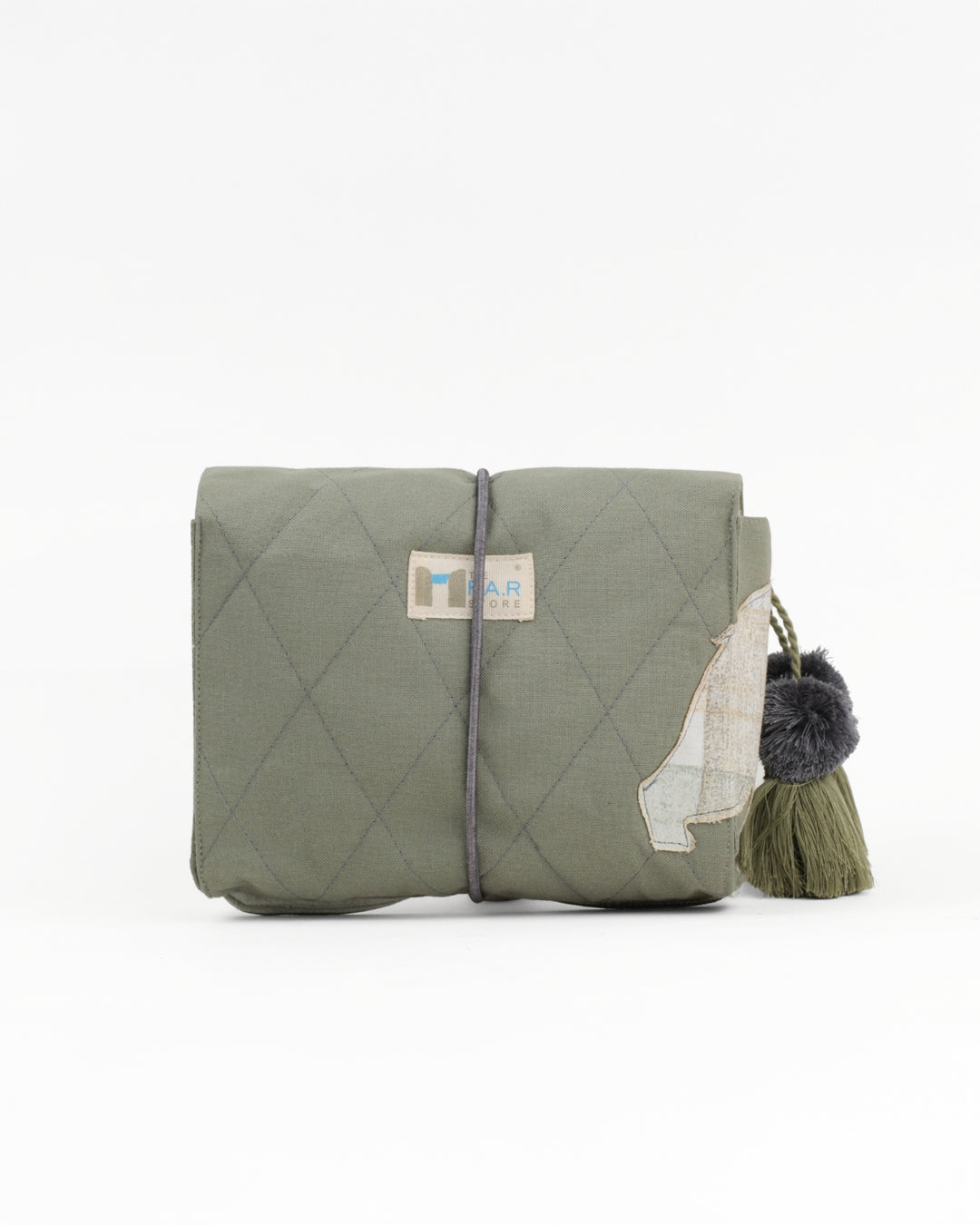 Gond Folk Bear - Green Cable Pouch