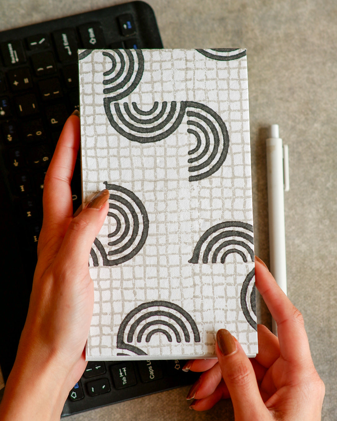 Obsidian Arcs - Notepad (L)