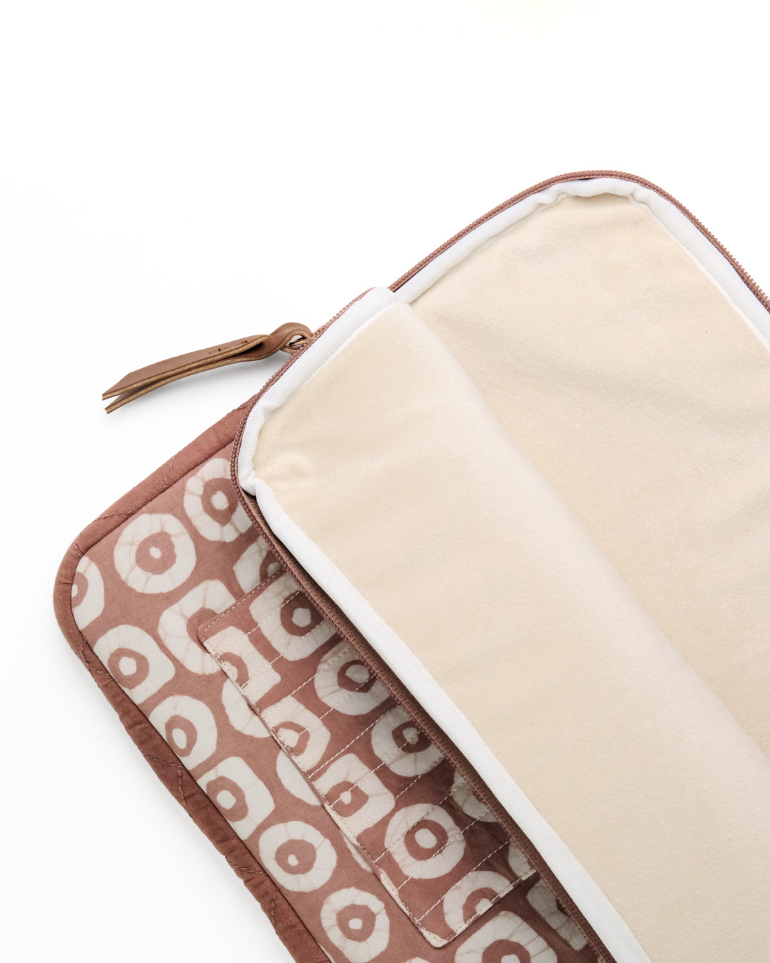 Polo Mocha Mousse - Laptop Sleeve