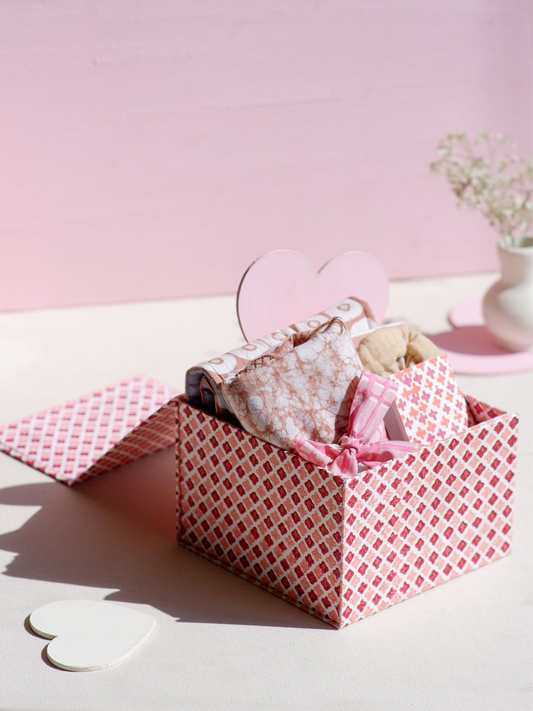 Diamond Red - The Vault Gift Box