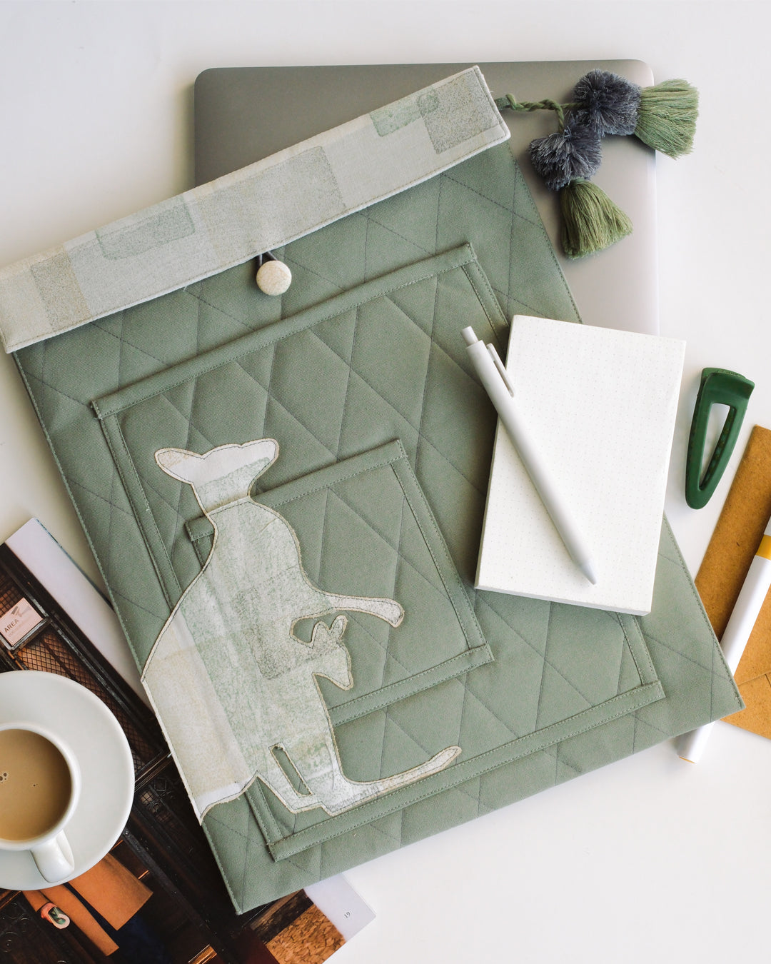 Gond Folk Kangaroo - Green Laptop Sleeve