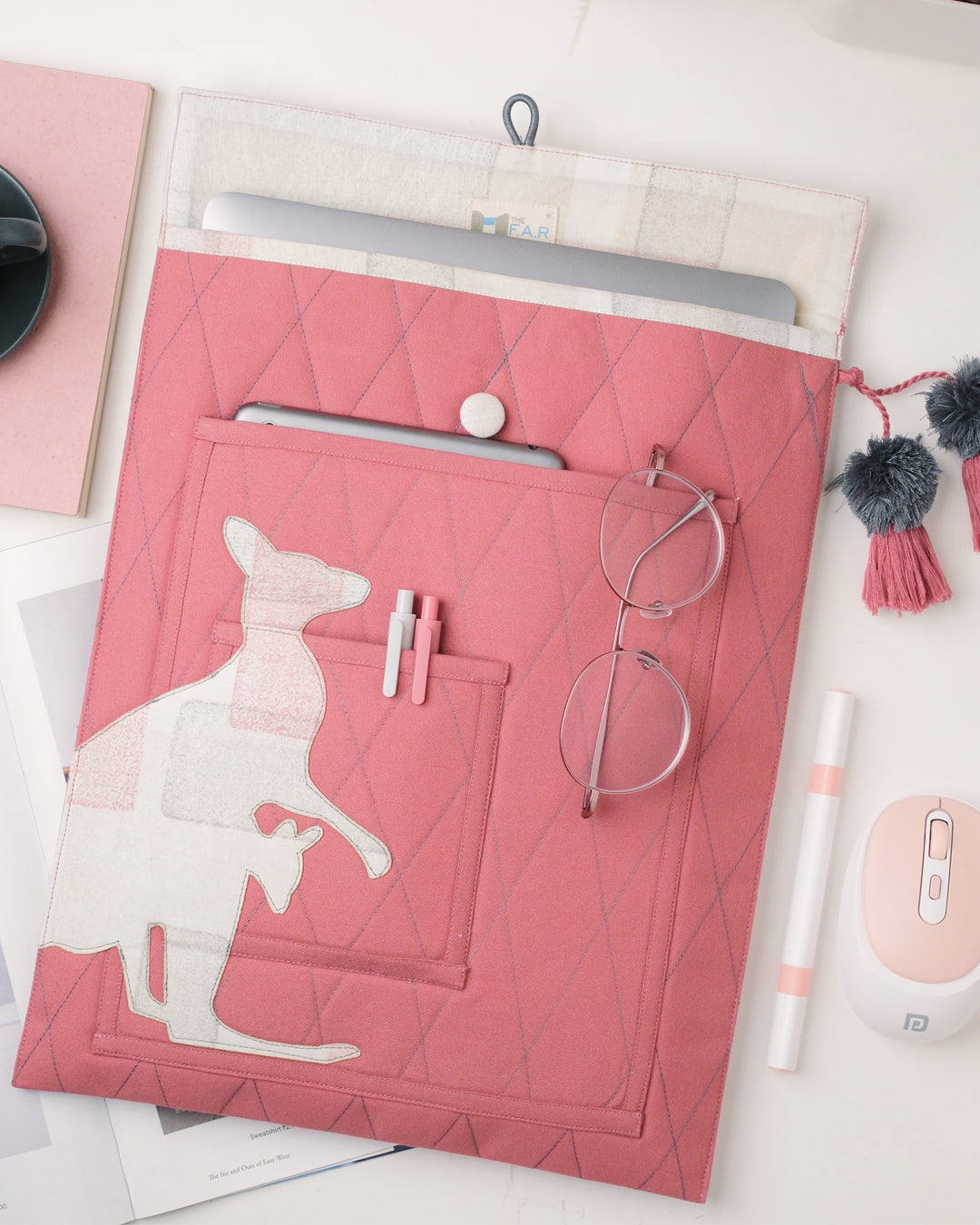 Gond Folk Kangaroo - Pink Laptop Sleeve