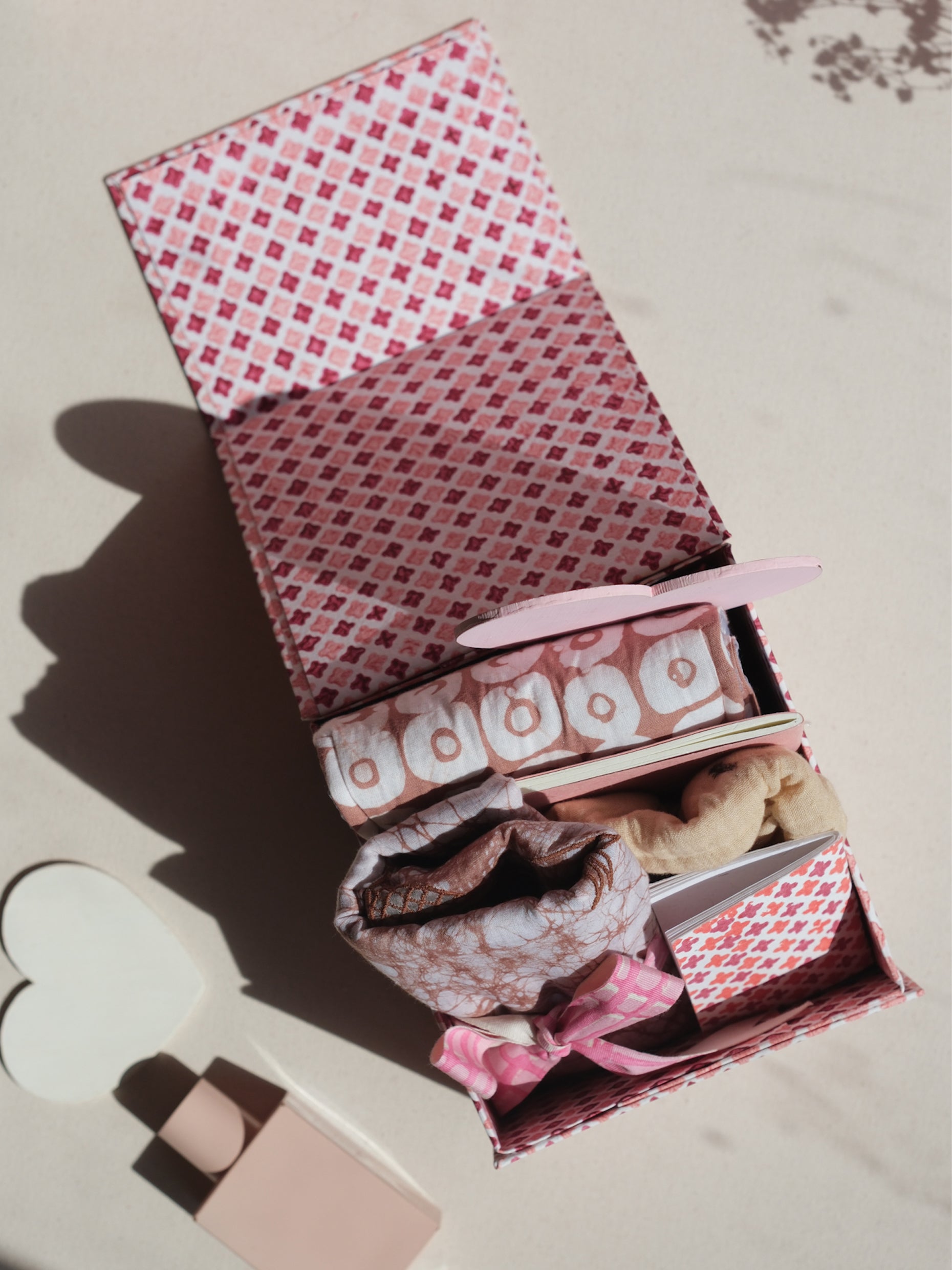 Diamond Red - The Vault Gift Box