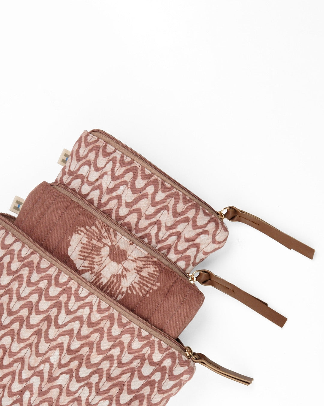 Set of 3 - Mocha Mousse Waves Toiletry Pouches