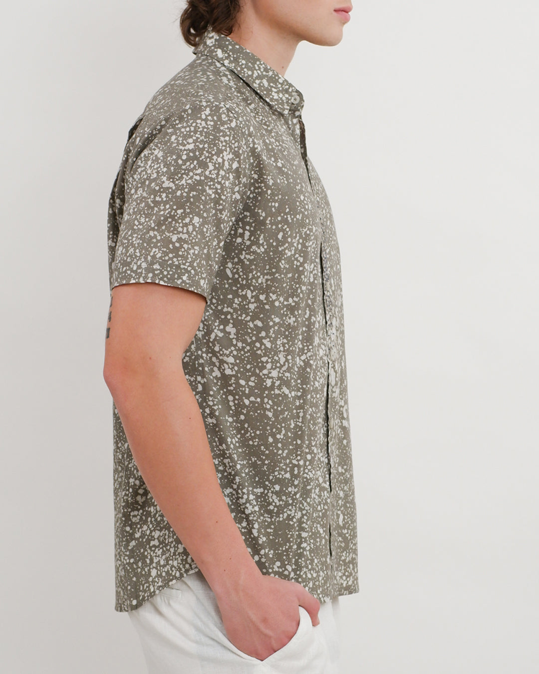 Cool Grey Stipples Batik Short Sleeve Shirt