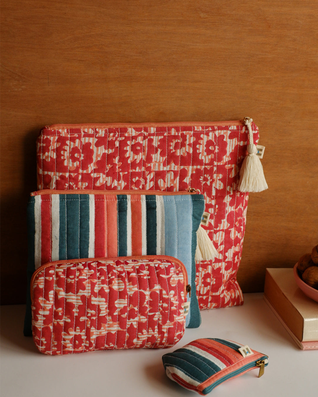 Set of 4 - Floret Red & Blue Flat Pouch
