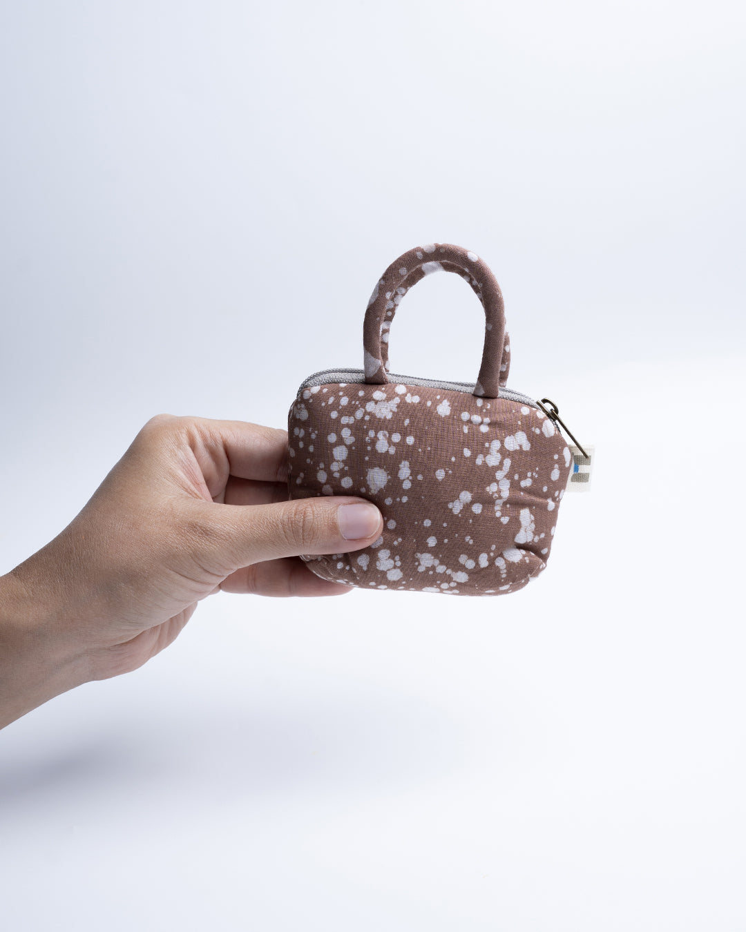 Mocha Mousse Stipples Miniature Essentials