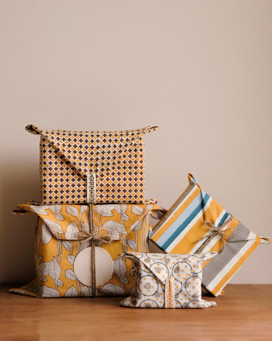 Set of 4 - Tohfa Yellow Gift Sleeves