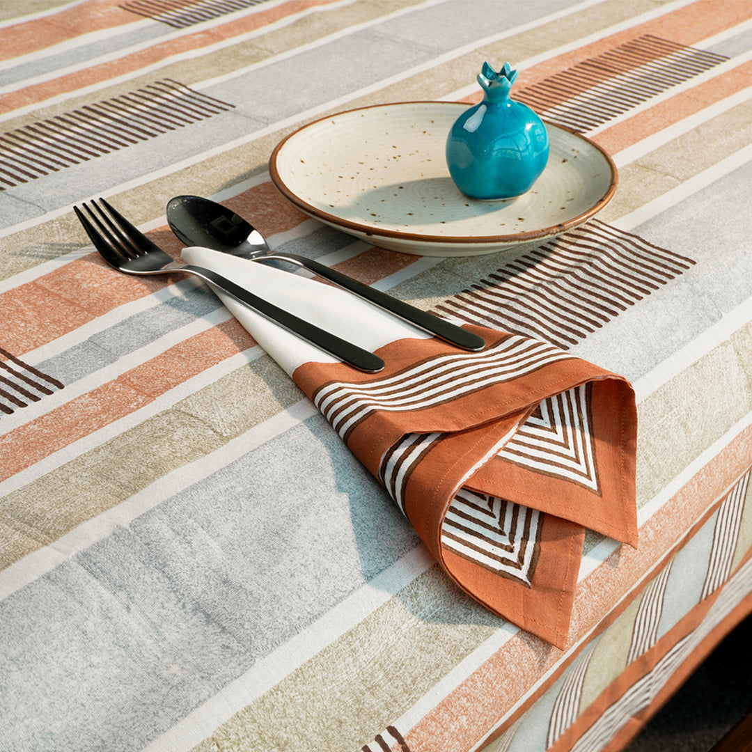 Elegant Table Covers to Elevate Your Dining Space