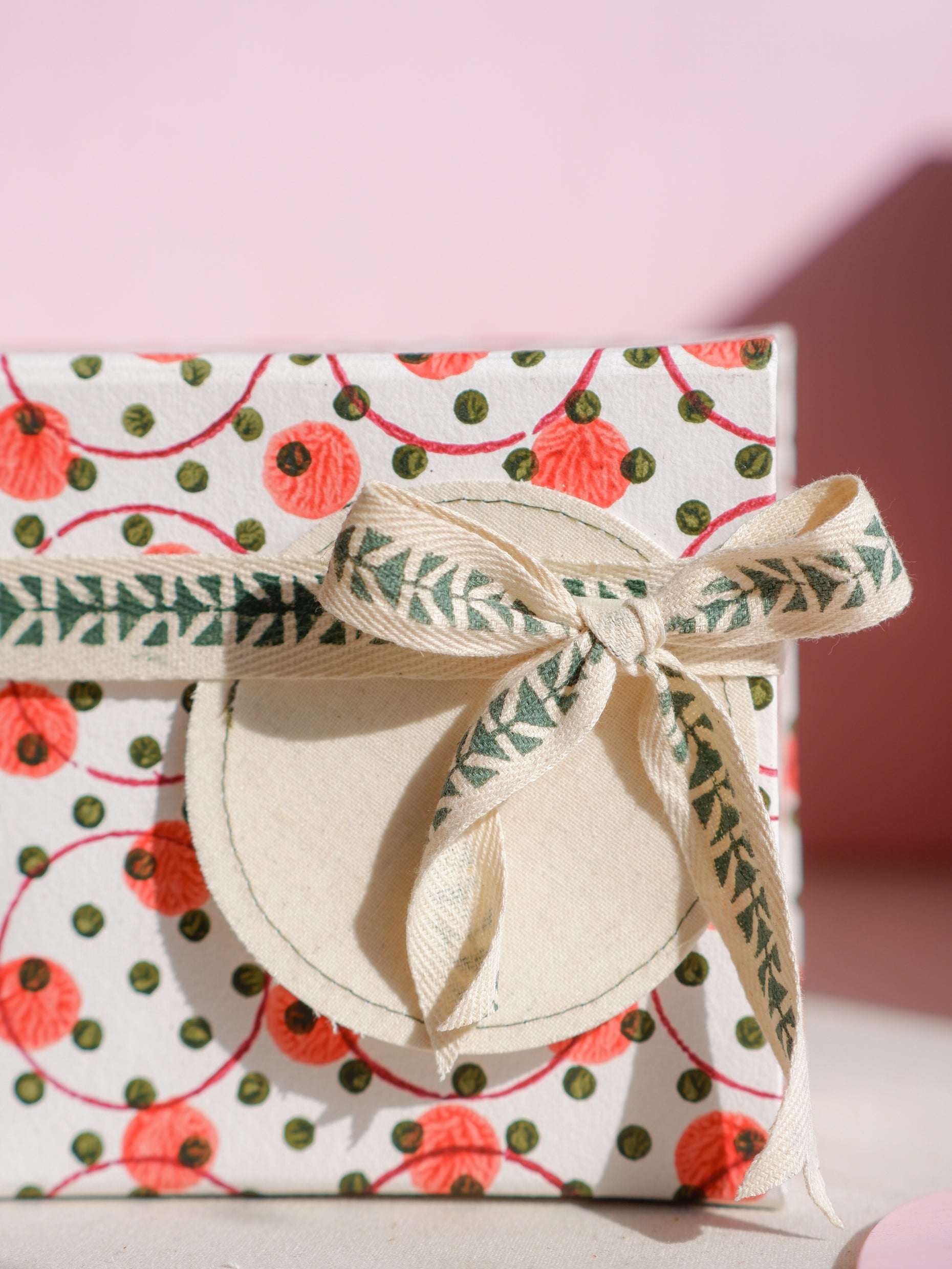 Kaleidoscope Red & Green - Treasure Gift Box