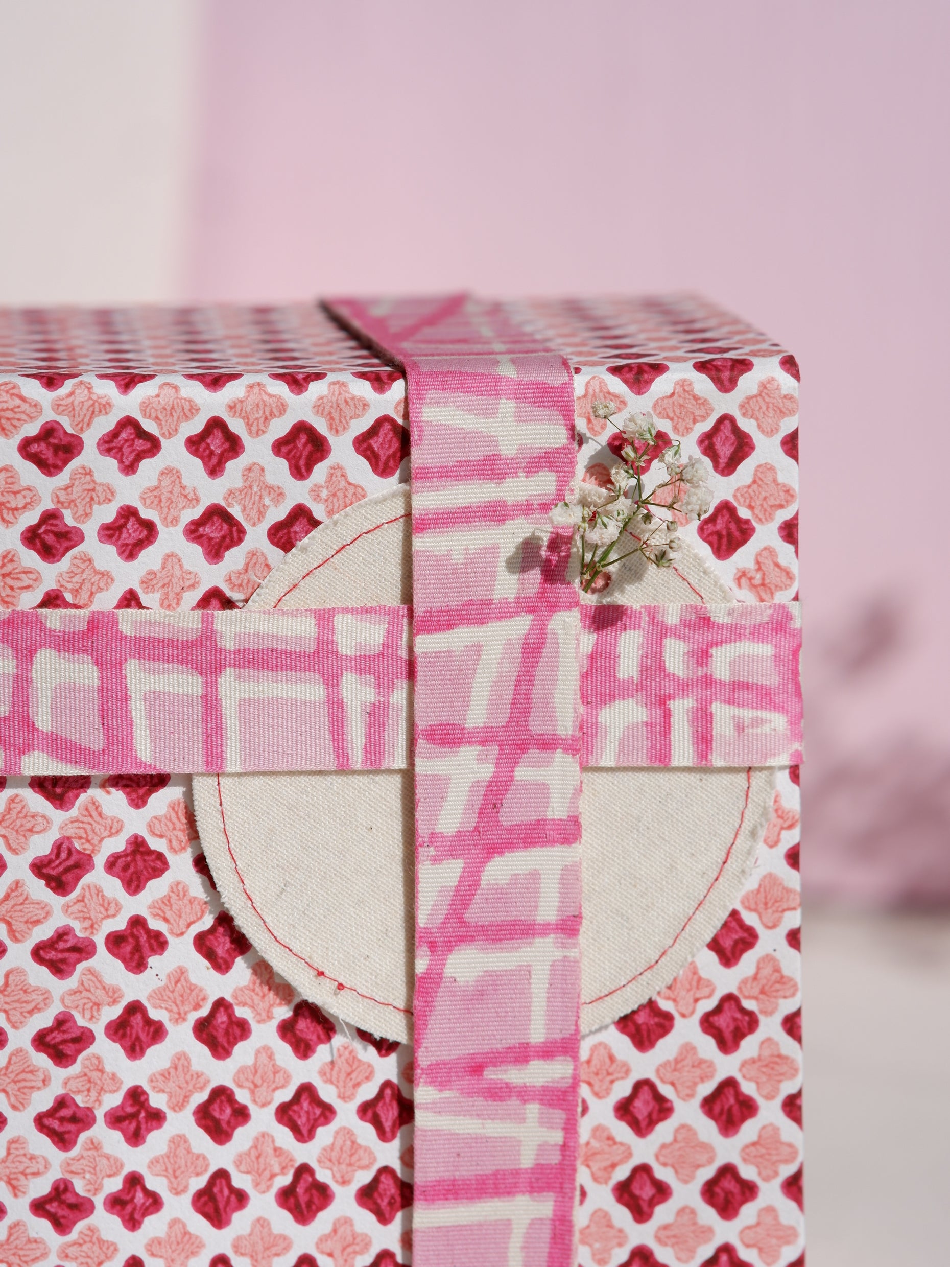 Diamond Red - The Vault Gift Box