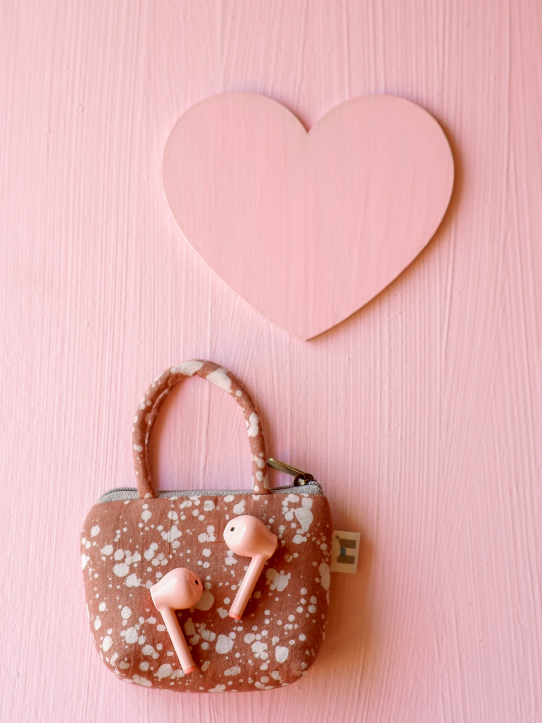 Mocha Mousse Stipples Miniature Essentials